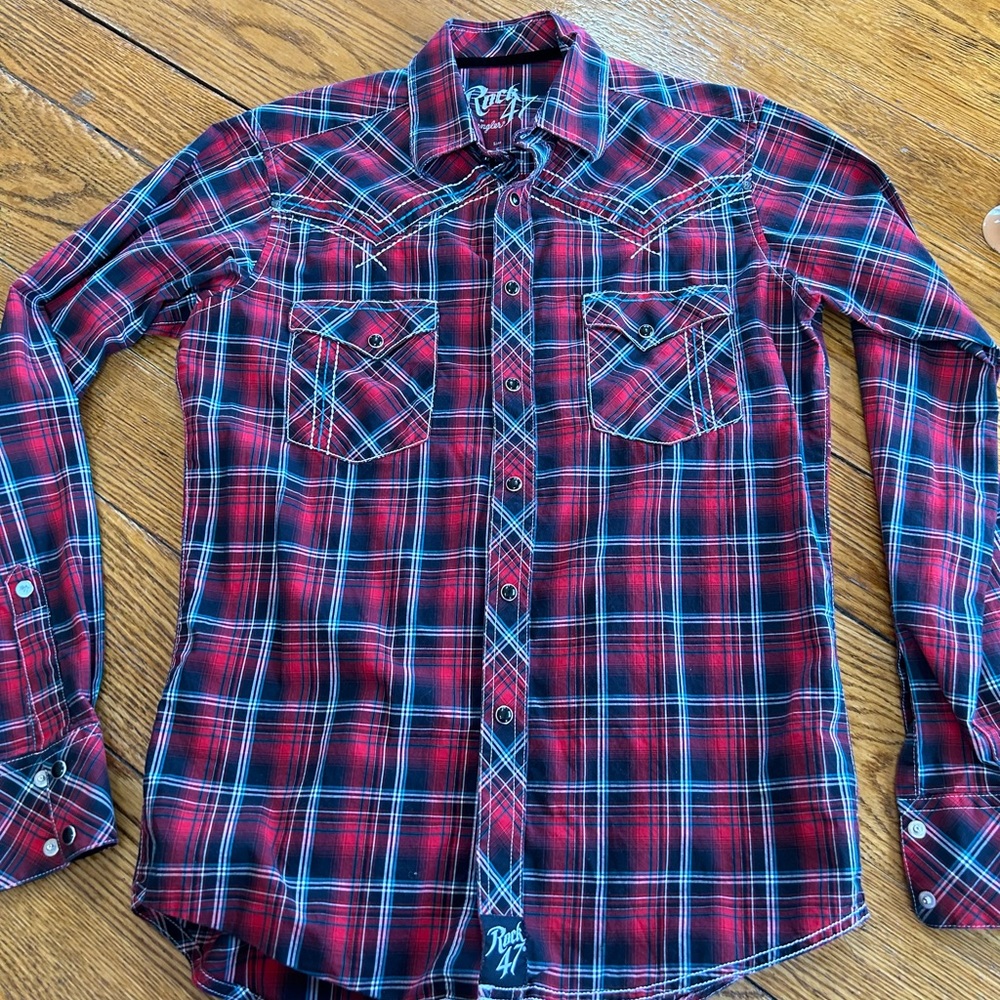 Rock 47 by Wrangler red plaid long sleeve western style shirt.  Men’s Small.